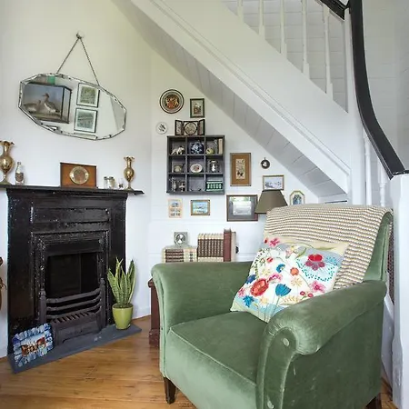 The Dolls House *